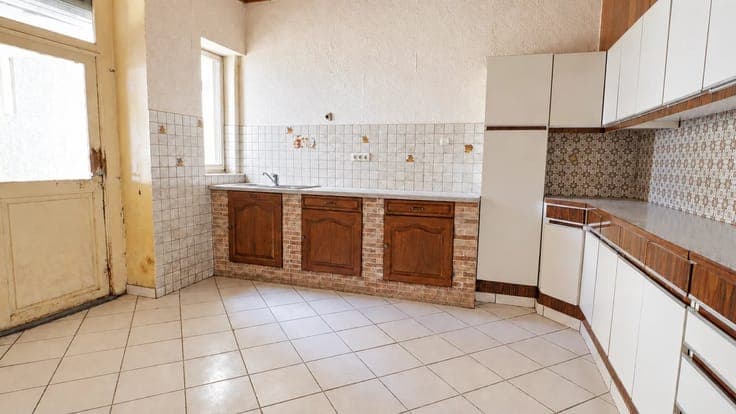 Sale - House Halanzy - 164,000 €