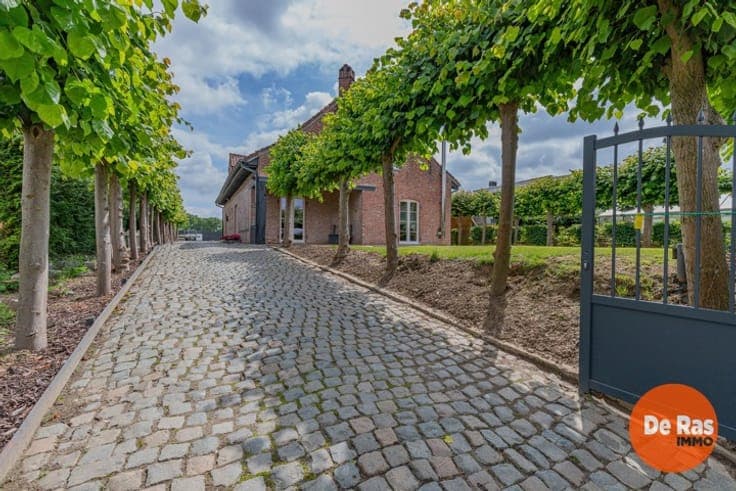 HAALTERT - Mooie open Bebouwing op een schitterend perceel