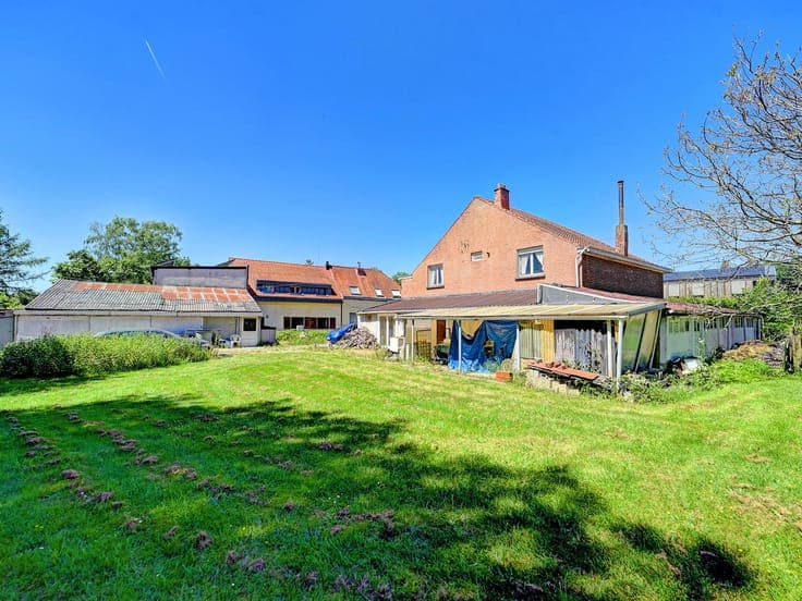 House on a plot of 23 ares in a PRIME location in Tervuren
