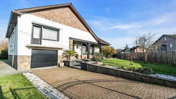 SFEERVOLLE KARAKTERWONING TE MAASMECHELEN MET 4 SLAAPKAMERS