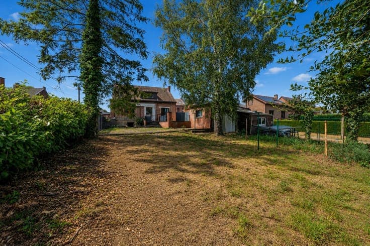 TRES JOLIE ET LUMINEUSE HABITATION 4F (PLAIN-PIED POSS.)