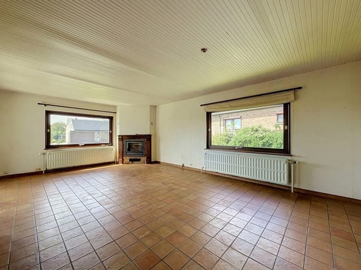BUNGALOW 3 CHAMBRES + CAVES ET GARAGE A VENDRE A SPRIMONT