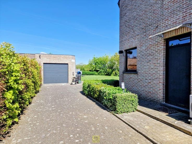 Instapklare open bebouwing met tal van extra’s en verrass...