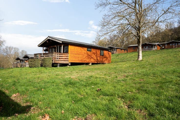 Vakantiehuisje met 2 slpkrs te Blaimont