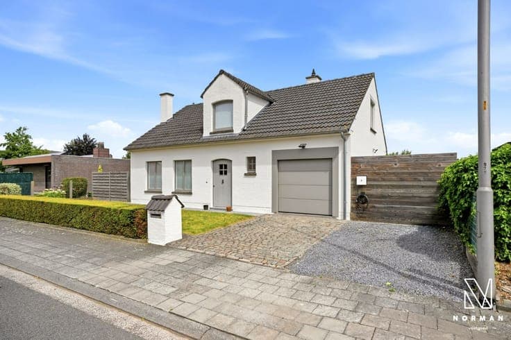 BEZOEKMOMENT 1 JULI - Prachtig gerenoveerde woning met 3 sl