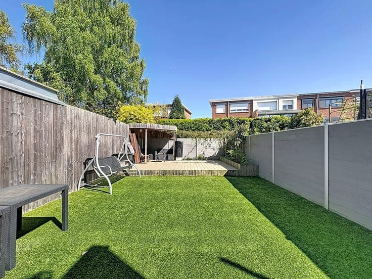 Family home with garden and garage for sale in Kontich