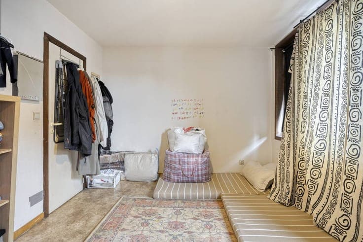 Versatile investment property or family home for sale in Ghe
