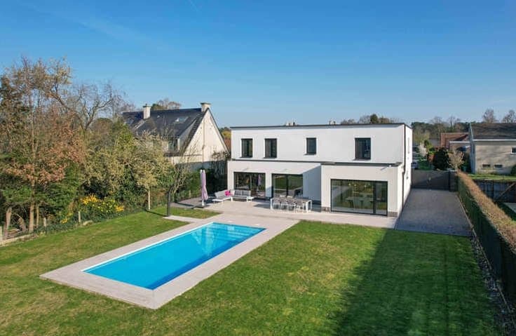 Modern villa - 6 Bedr./4 Bathr. - swimming pool - PEB A
