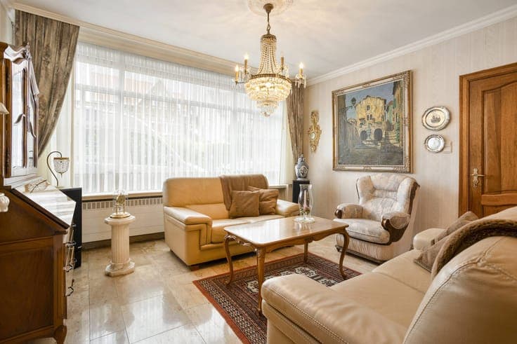 Spacious home in Ypres with city garden and indoor garage