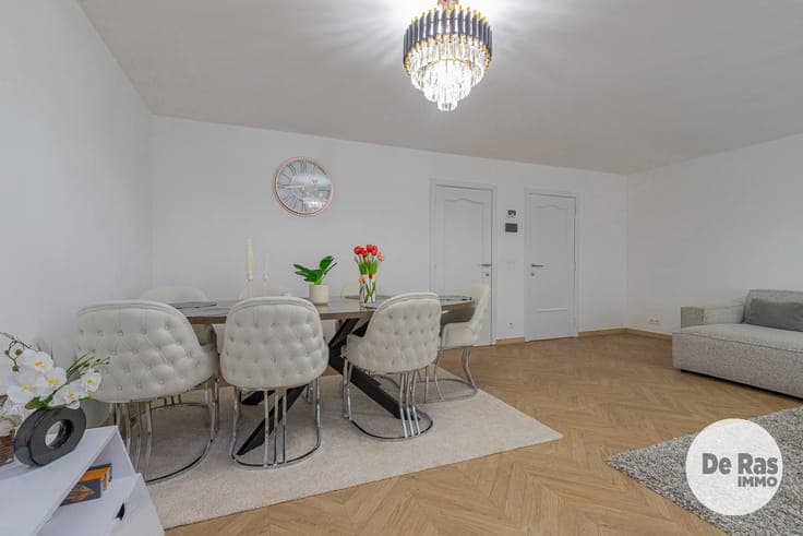 AALST - Volledig gerenoveerde woning - 6 slpks - 2 badkms.