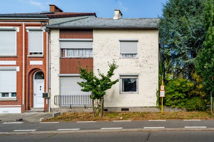 House in Hyon