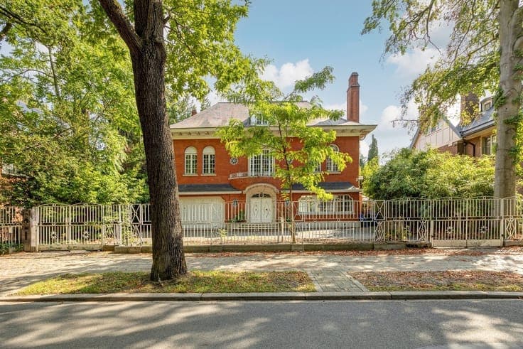 Park Den Brandt ∣ Prestigious villa with 8 bedrooms and 5 ba