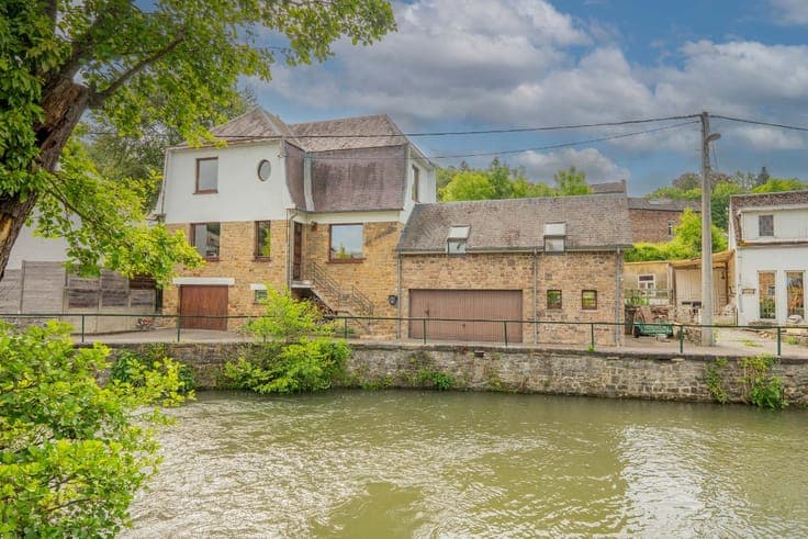 Charming detached house in Yvoir
