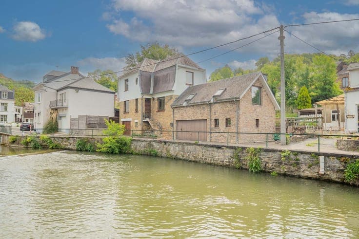 Charming detached house in Yvoir