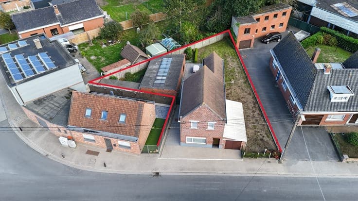 Te renoveren woning op zeer gunstige locatie in Torhout