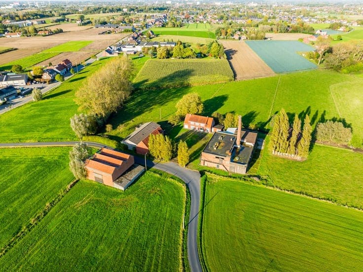 Fantastic rothouse on the border between Izegem and Lendeled
