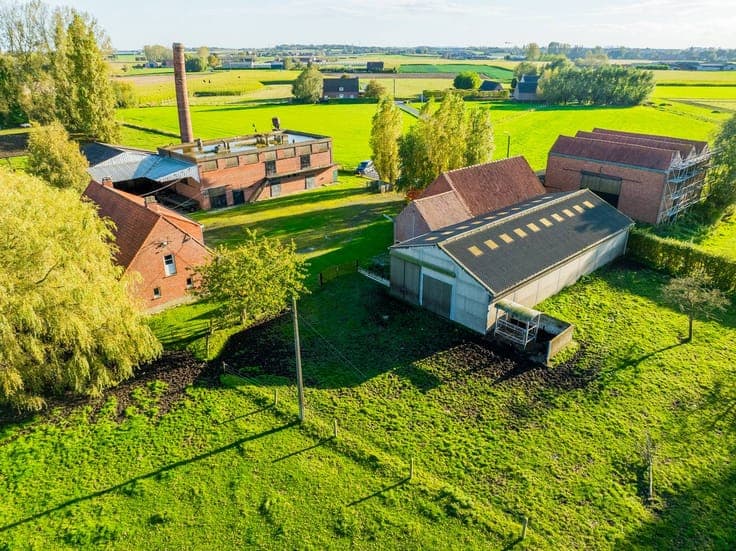 Fantastic rothouse on the border between Izegem and Lendeled