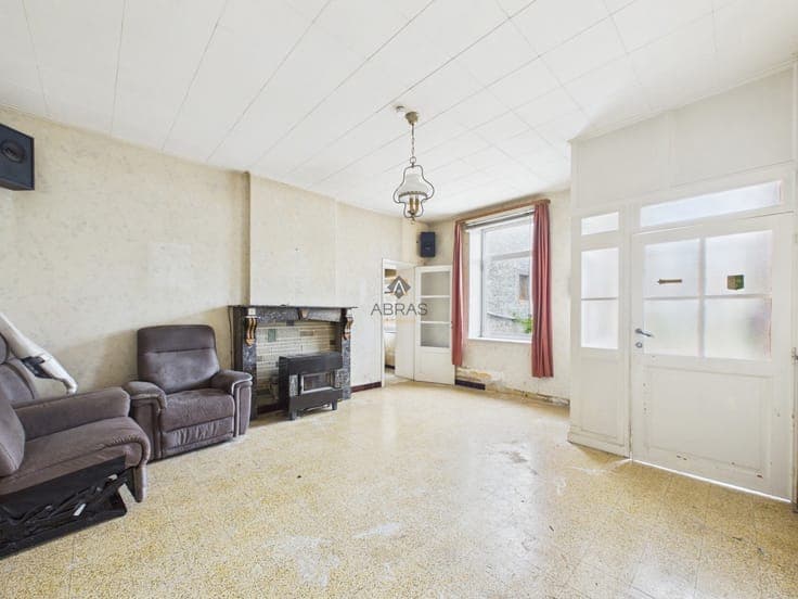 Maison avec garage à rénover