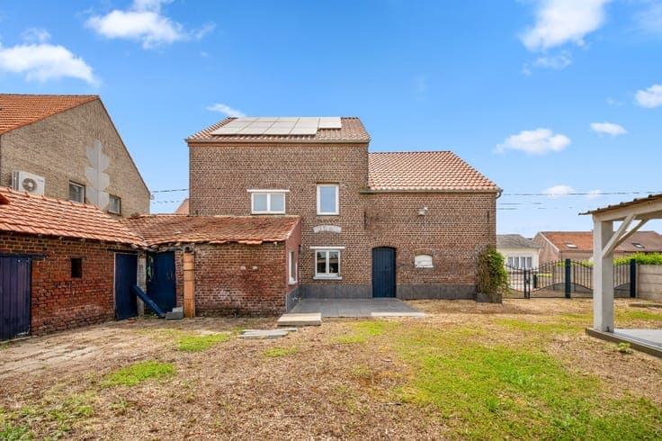House in Linter