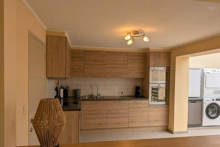 Spacious family home with 4 bedrooms near De Gavers