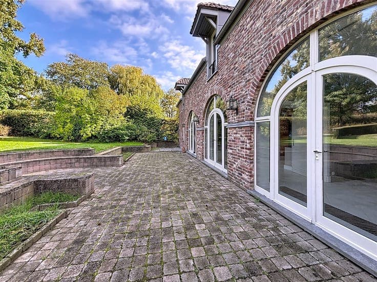 Original property of approximately 600m² on 26.53 ares with