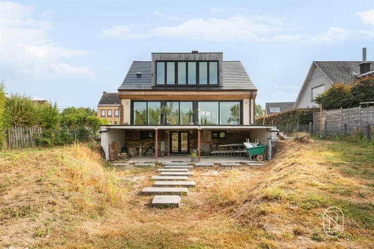 Renovated villa in a rural setting on 26 are—EPC A!