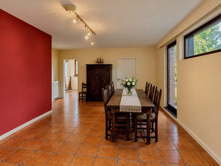 WEZEMBEEK-OPPEM | ± 275 M², GARDEN & OUTSTANDING POTENTIAL