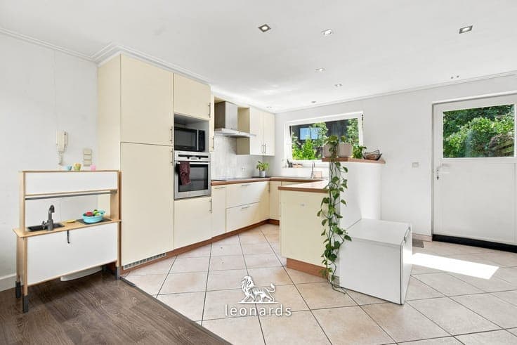 Family home with south-facing garden in Kortrijk