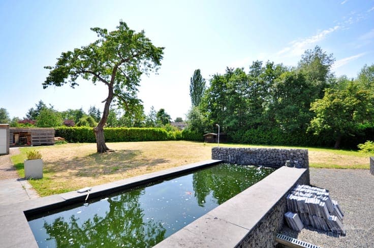 Zeer ruime woning op prachtig perceel te Ronse!