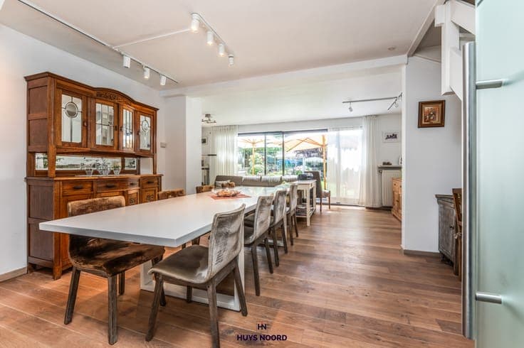 Enjoy living in this spacious, characterful family home w...