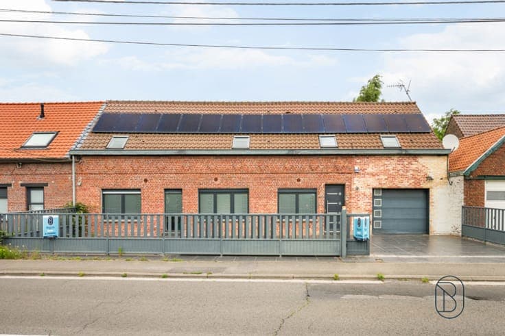 Renovated family home on 17 ares in Néchin