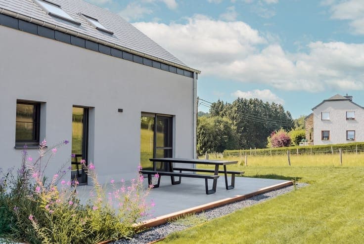 Saint-Ode - Two houses, an investment opportunity