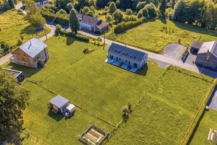 Saint-Ode - Two houses, an investment opportunity