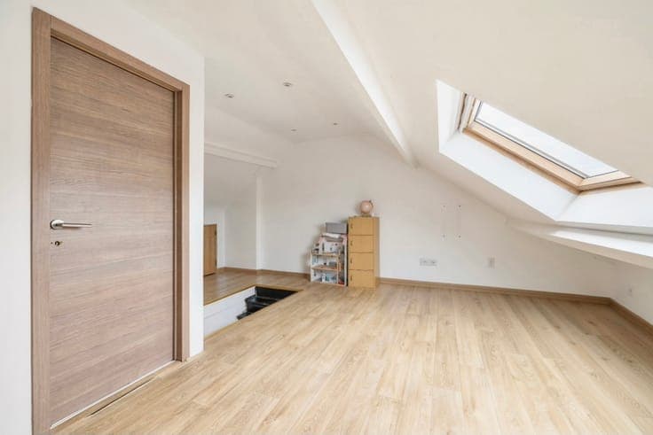 Fully Renovated Family Home with Large Garden