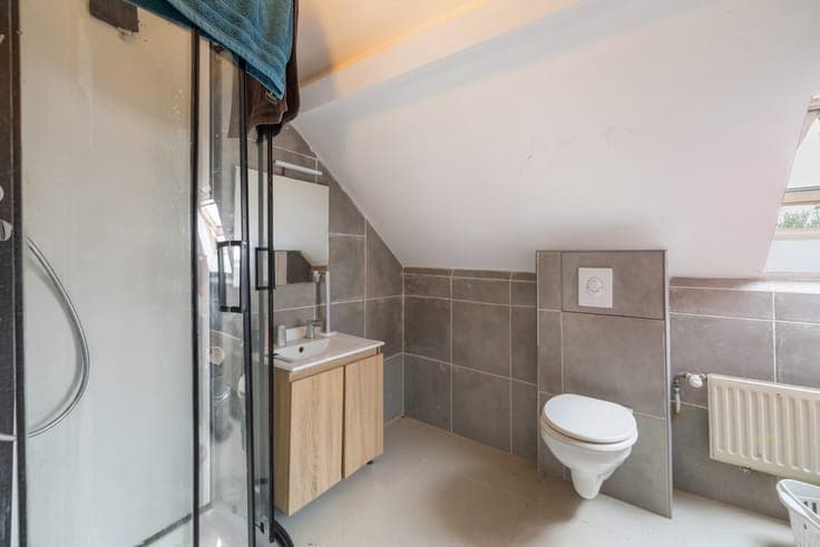 Fully Renovated Family Home with Large Garden
