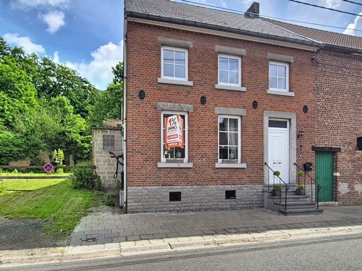 Charmante maison avec divers annexes en excellent état