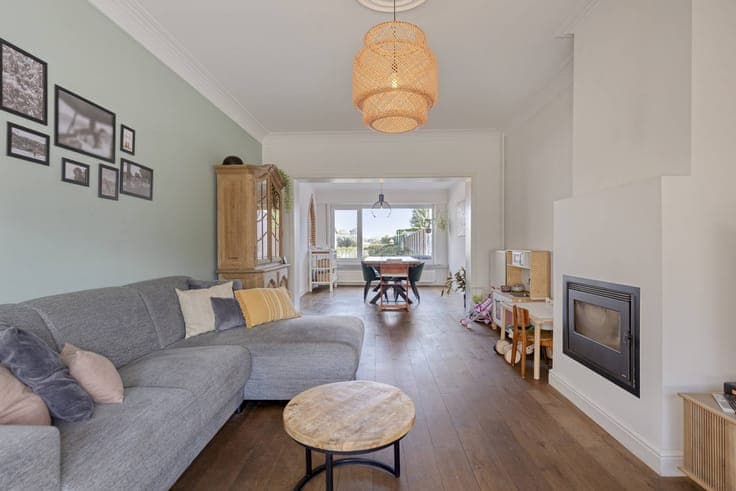 Nice family home with 2 to 3 bedrooms for sale!