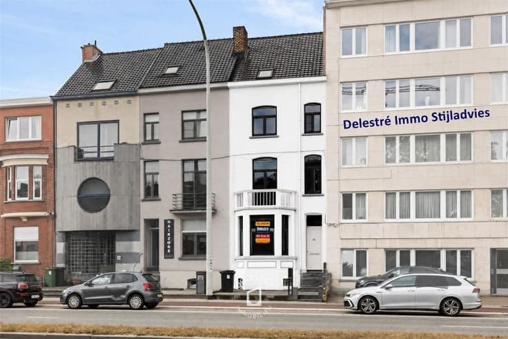 Karaktervolle, instapklare herenwoning met 4 slaapkamers,...