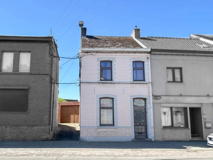 House in Trazegnies