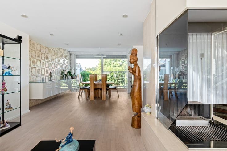 Modernistische woning met 6 slaapkamers en zuidwesttuin