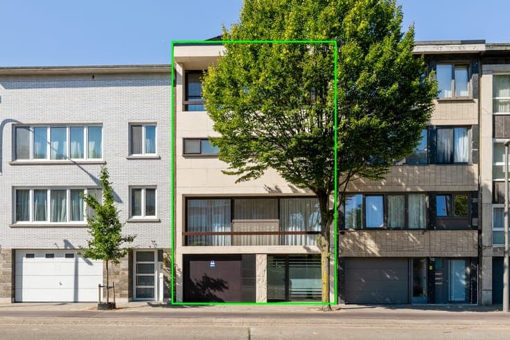 Modernistische woning met 6 slaapkamers en zuidwesttuin