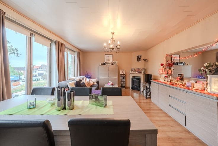 Brugge Sint-Pieters: Ruim 3-slaapkamerappartement