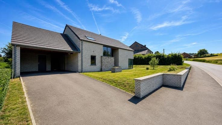 House in Onhaye