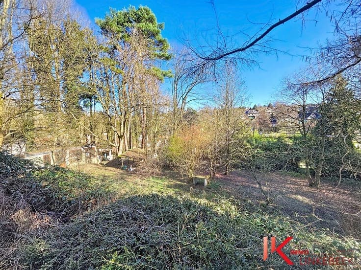 LINKEBEEK – Exceptional character property just minutes from