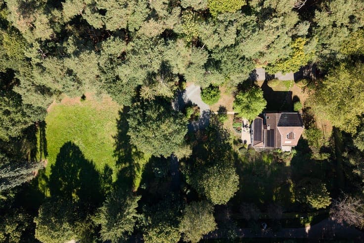 Uniek landgoed van ca. 1,5 hectare op de Heide