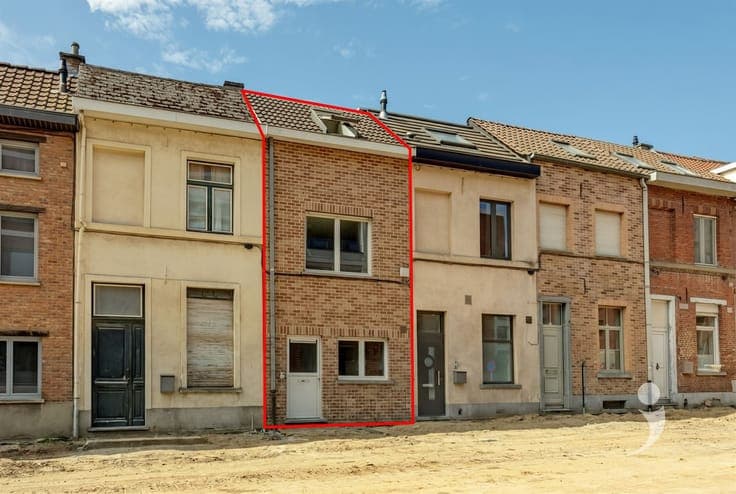 Op te frissen stadswoning met koer in Leuven