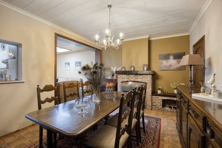 House with indoor garage for sale in the heart of Harelbeke