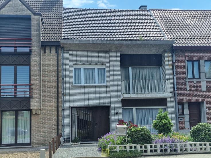 Ruime woning met 3 slpk op een perceel van 591 m²