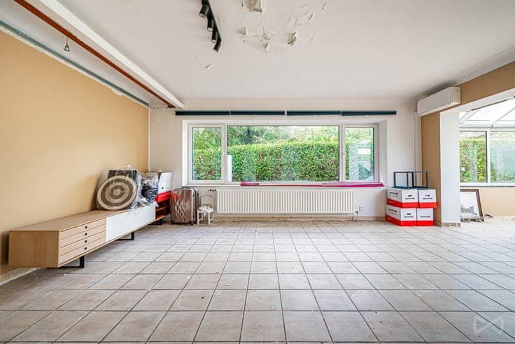OVERIJSE - VILLA WITH 3 BEDMS POSS. 4 GARDEN & DOUBLE GARAGE