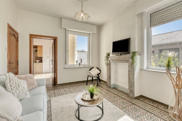 Charmante halfopen woning met authentieke elementen en pr...